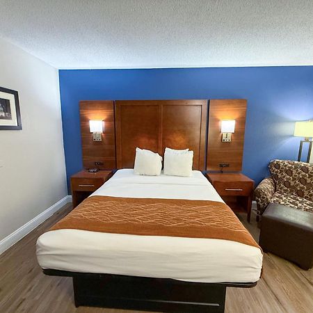 Comfort Inn & Suites St Louis-Hazelwood Zewnętrze zdjęcie