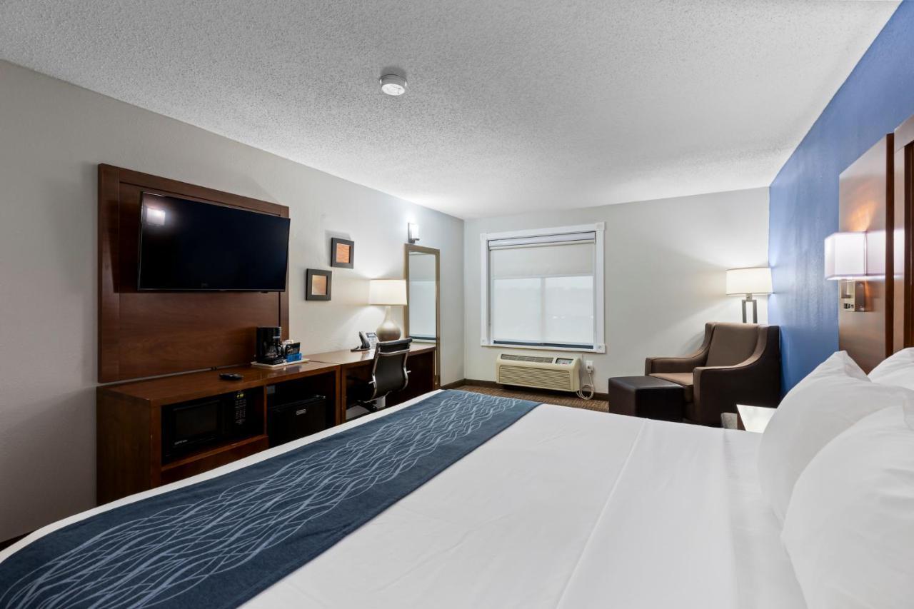 Comfort Inn & Suites St Louis-Hazelwood Zewnętrze zdjęcie