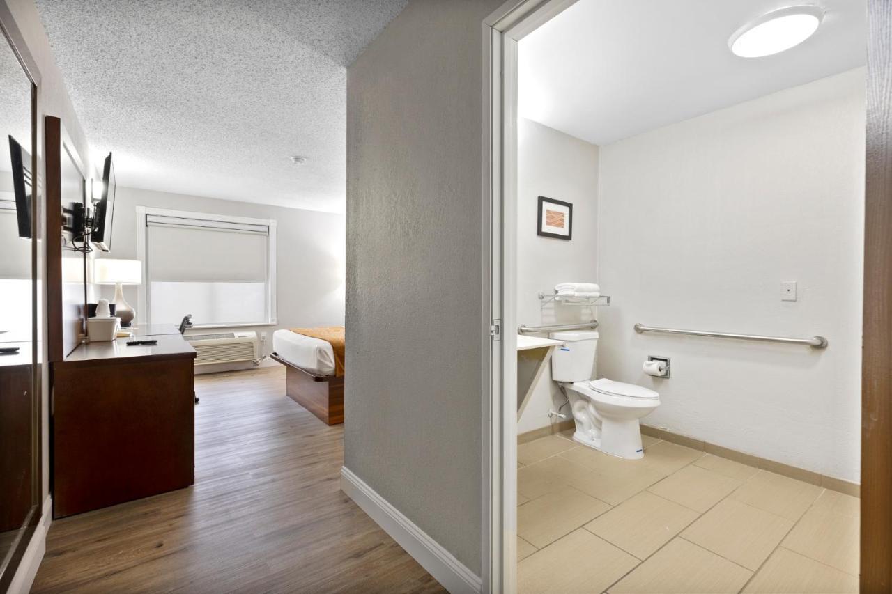 Comfort Inn & Suites St Louis-Hazelwood Zewnętrze zdjęcie