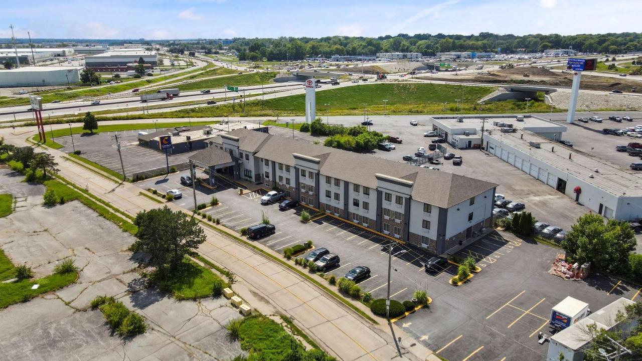 Comfort Inn & Suites St Louis-Hazelwood Zewnętrze zdjęcie
