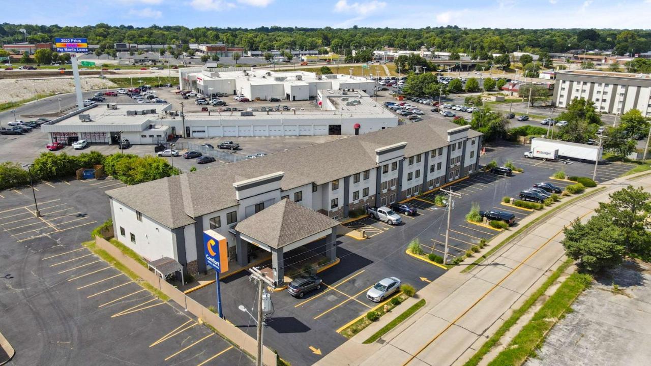 Comfort Inn & Suites St Louis-Hazelwood Zewnętrze zdjęcie