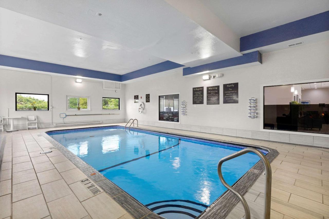 Comfort Inn & Suites St Louis-Hazelwood Zewnętrze zdjęcie