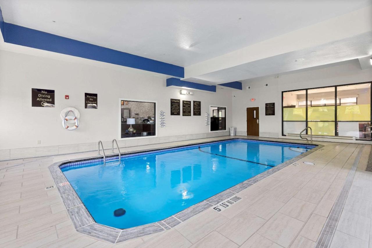 Comfort Inn & Suites St Louis-Hazelwood Zewnętrze zdjęcie