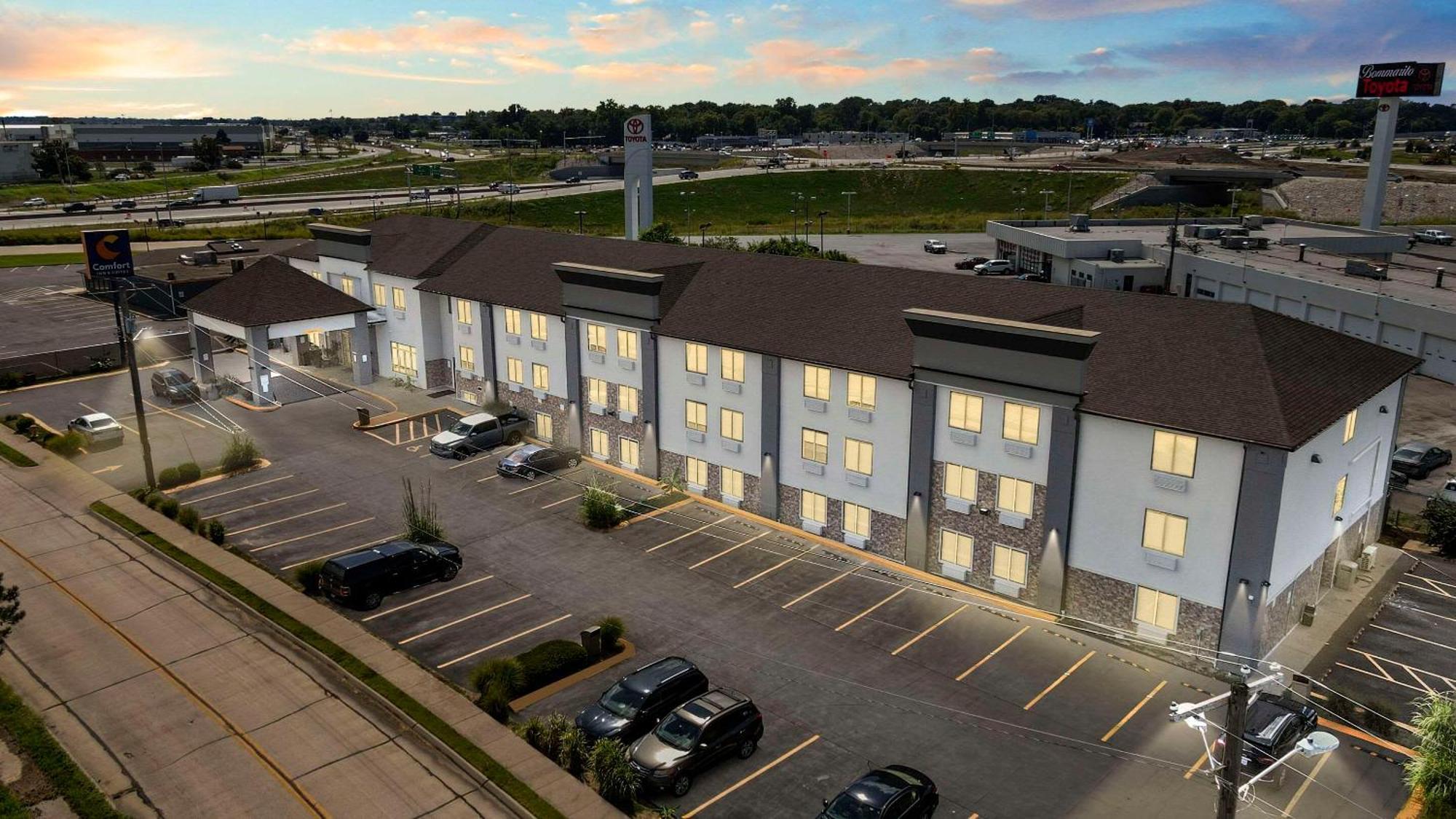 Comfort Inn & Suites St Louis-Hazelwood Zewnętrze zdjęcie