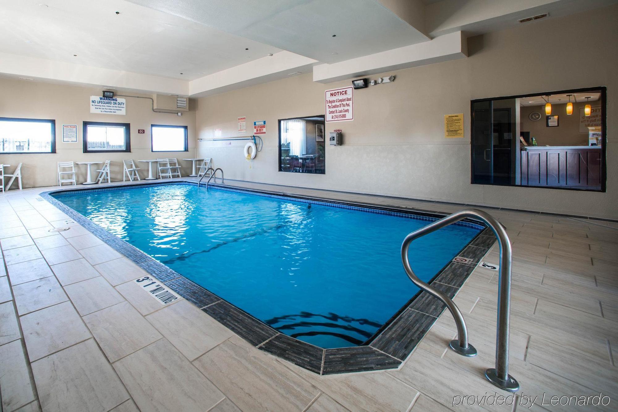 Comfort Inn & Suites St Louis-Hazelwood Zewnętrze zdjęcie