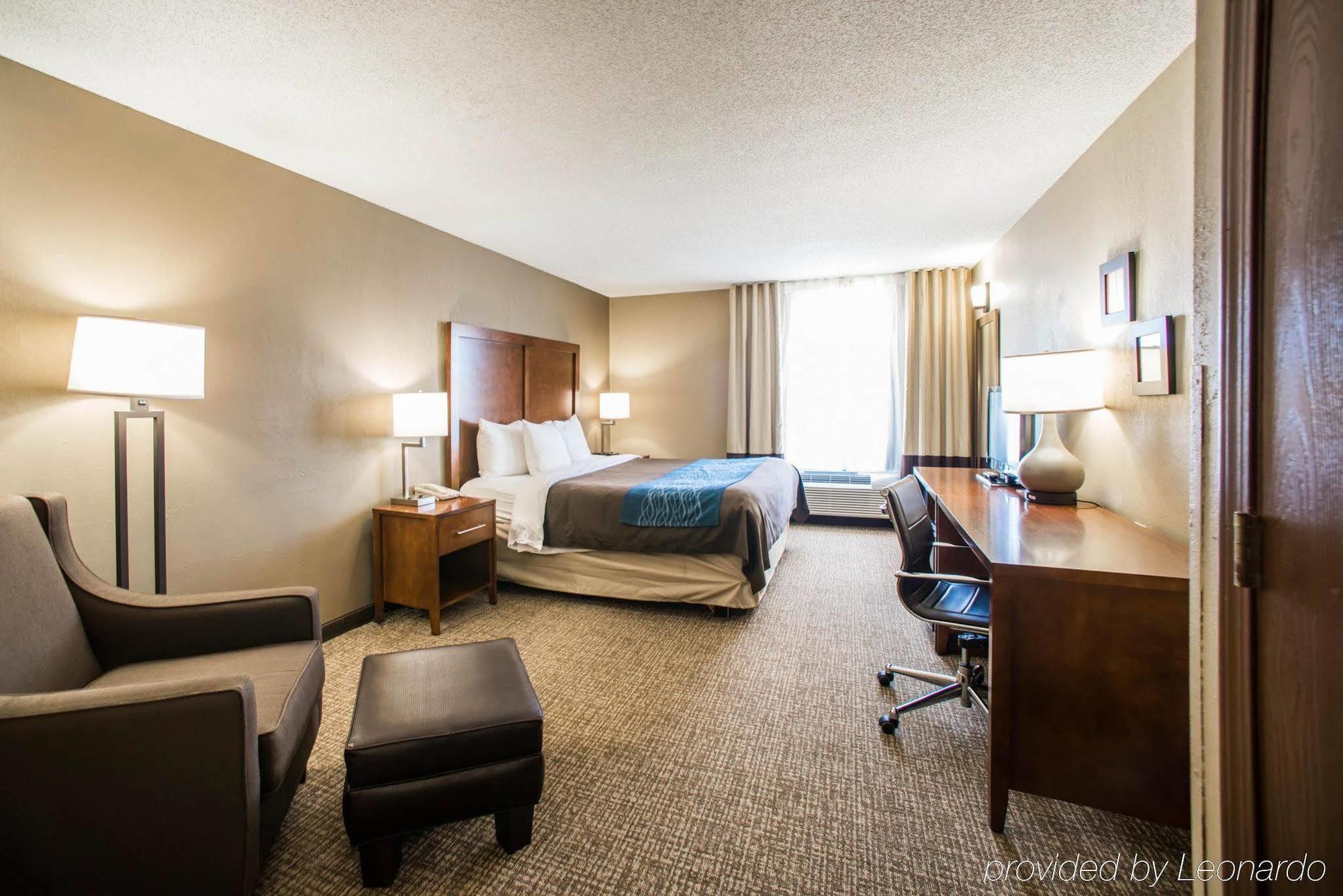 Comfort Inn & Suites St Louis-Hazelwood Zewnętrze zdjęcie