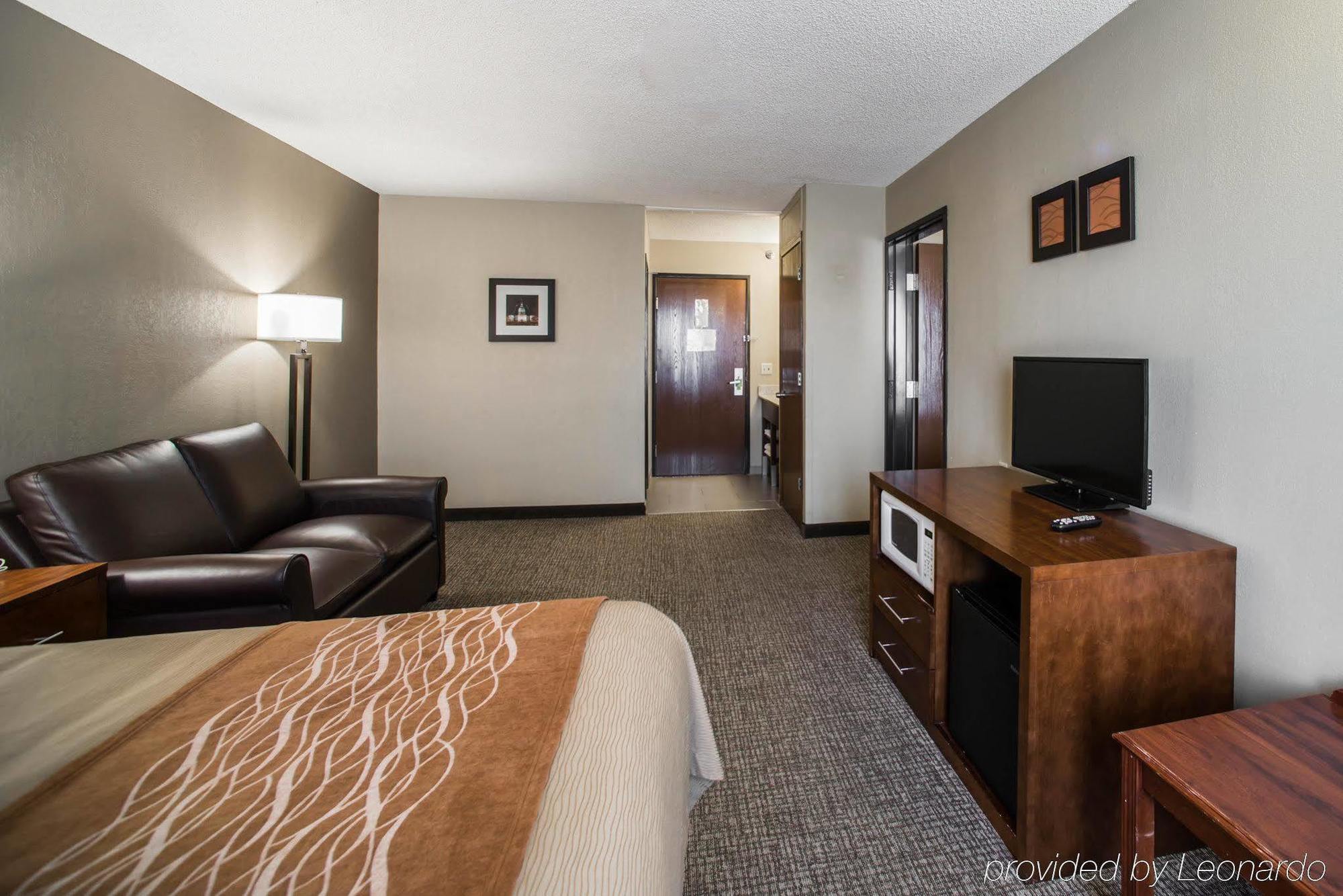 Comfort Inn & Suites St Louis-Hazelwood Zewnętrze zdjęcie