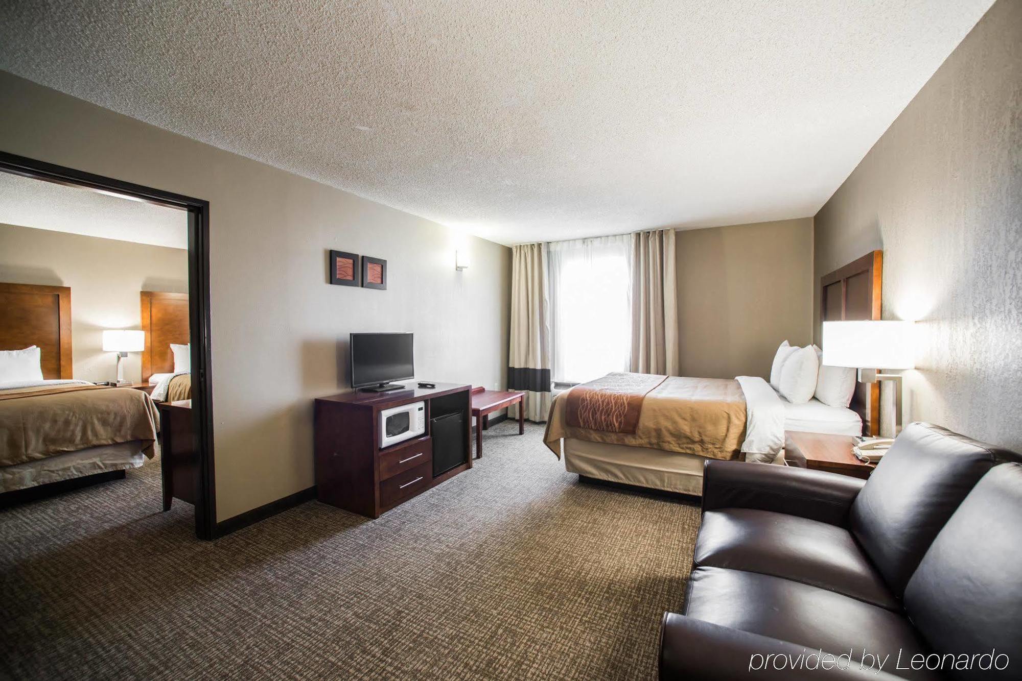 Comfort Inn & Suites St Louis-Hazelwood Zewnętrze zdjęcie