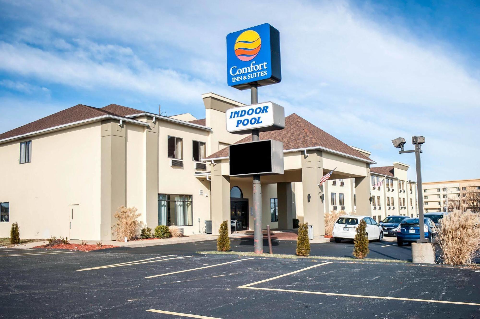 Comfort Inn & Suites St Louis-Hazelwood Zewnętrze zdjęcie